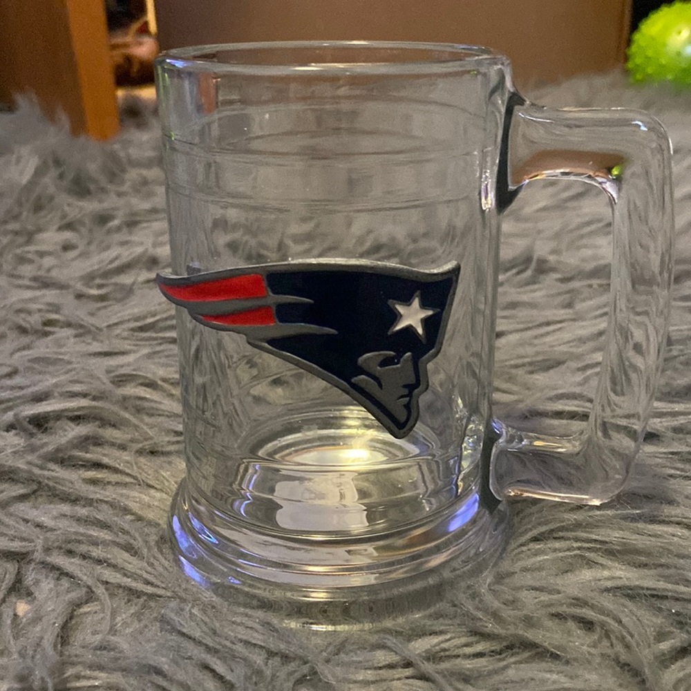 2004 Patriots Pewter Logo Glass Mug